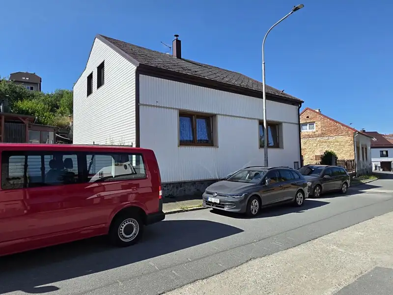 Prodej rodinného domu 190 m², pozemek 1076 m², Tachov – náhled fotky 2
