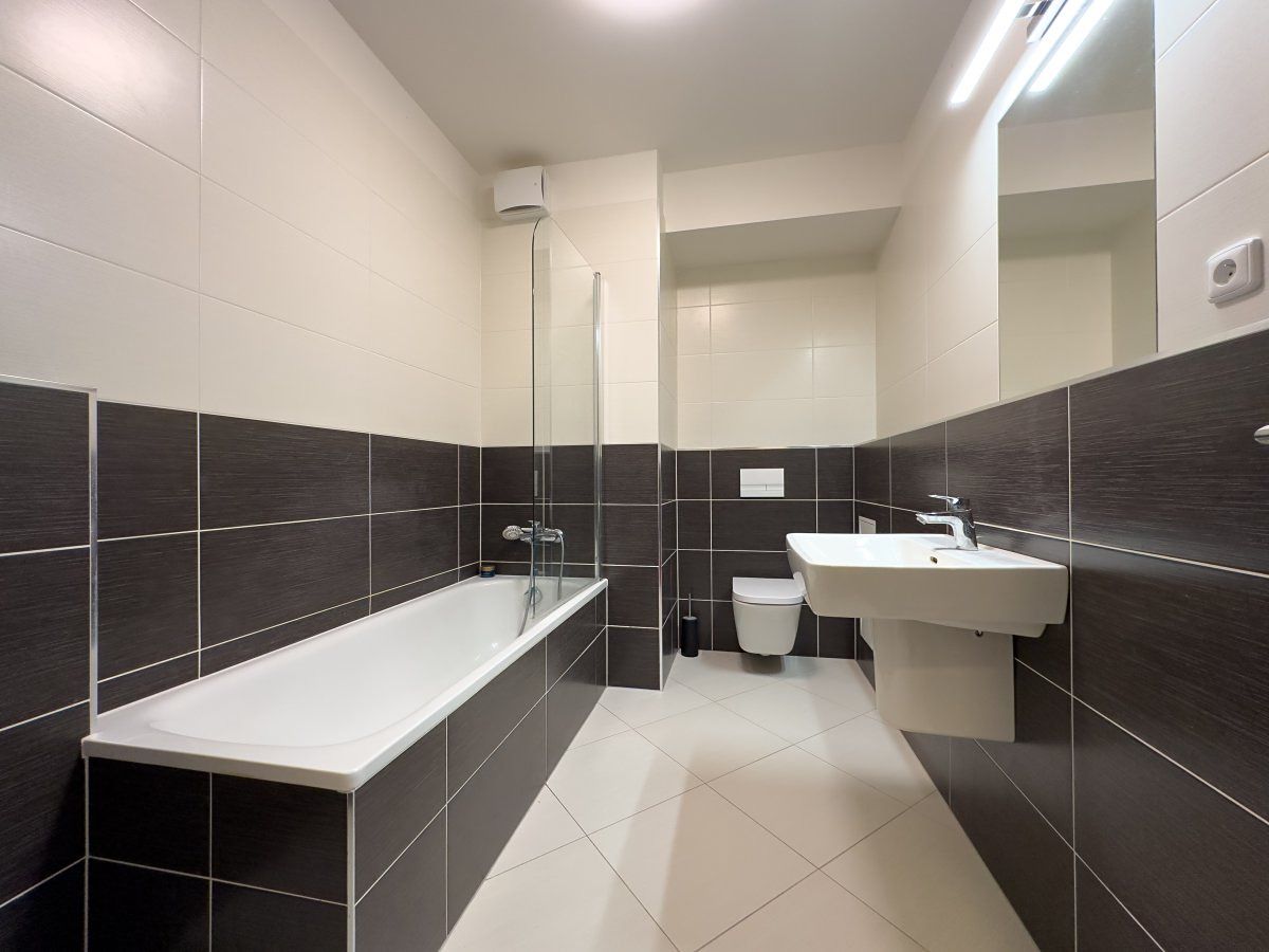 Pronájem bytu 2+kk 54 m² – fotografie 3