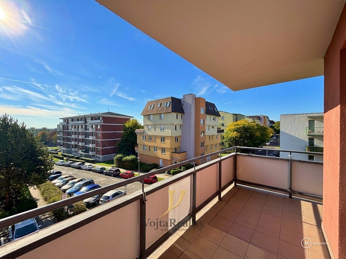 Pronájem bytu 3+1 82 m² – fotografie 5