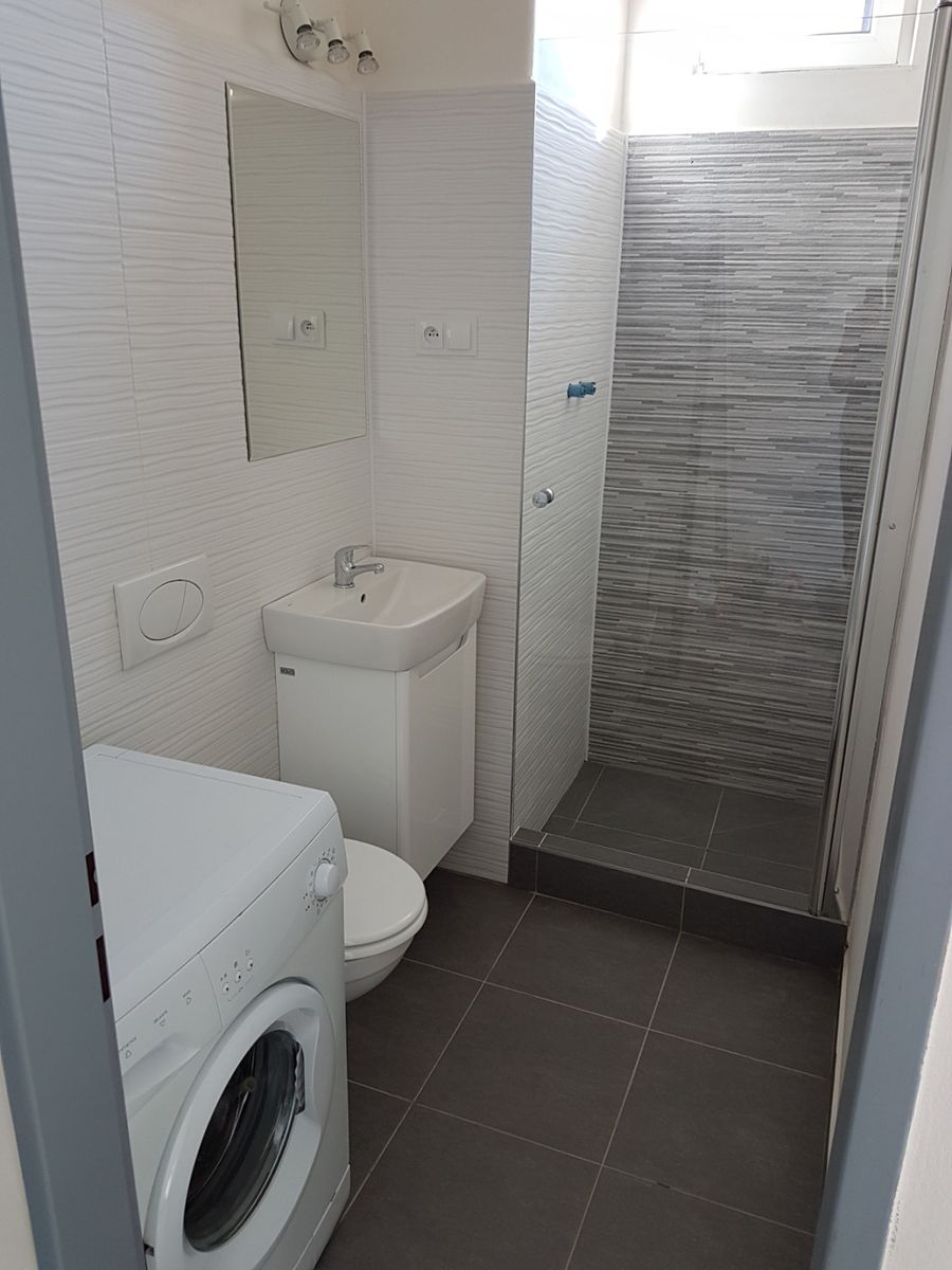 Pronájem bytu 1+kk 29 m² – fotografie 5