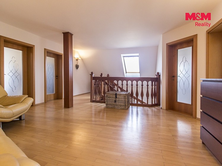 Будинок на продаж, 280 м² (8 з 30)