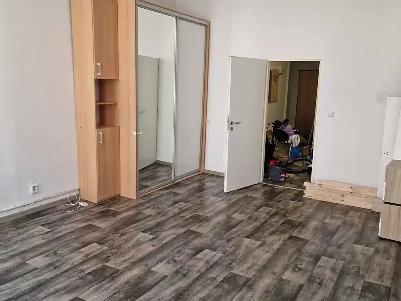 Pronájem bytu 2+kk 43 m², Praha – náhled fotky 3