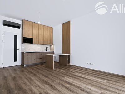 Pronájem bytu 1+kk 33 m²