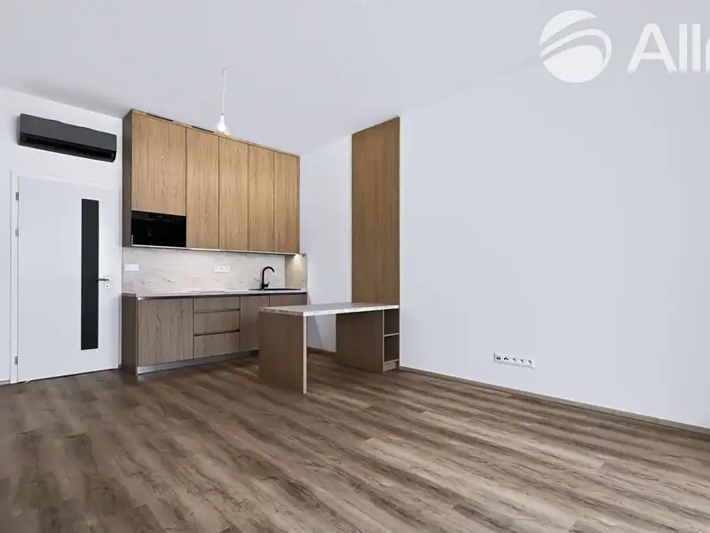 Pronájem bytu 1+kk 33 m², Brno – náhled fotky 1