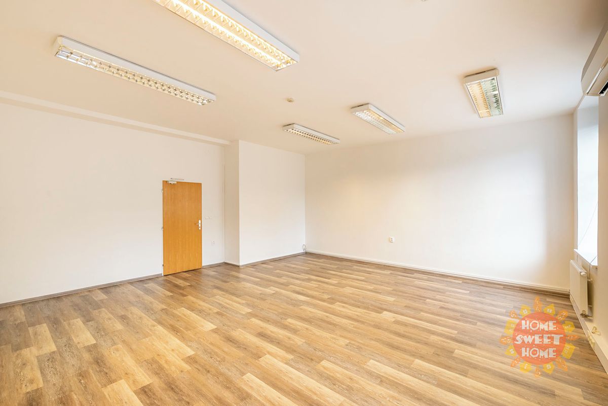 Pronájem kanceláře 41 m² – fotografie 4
