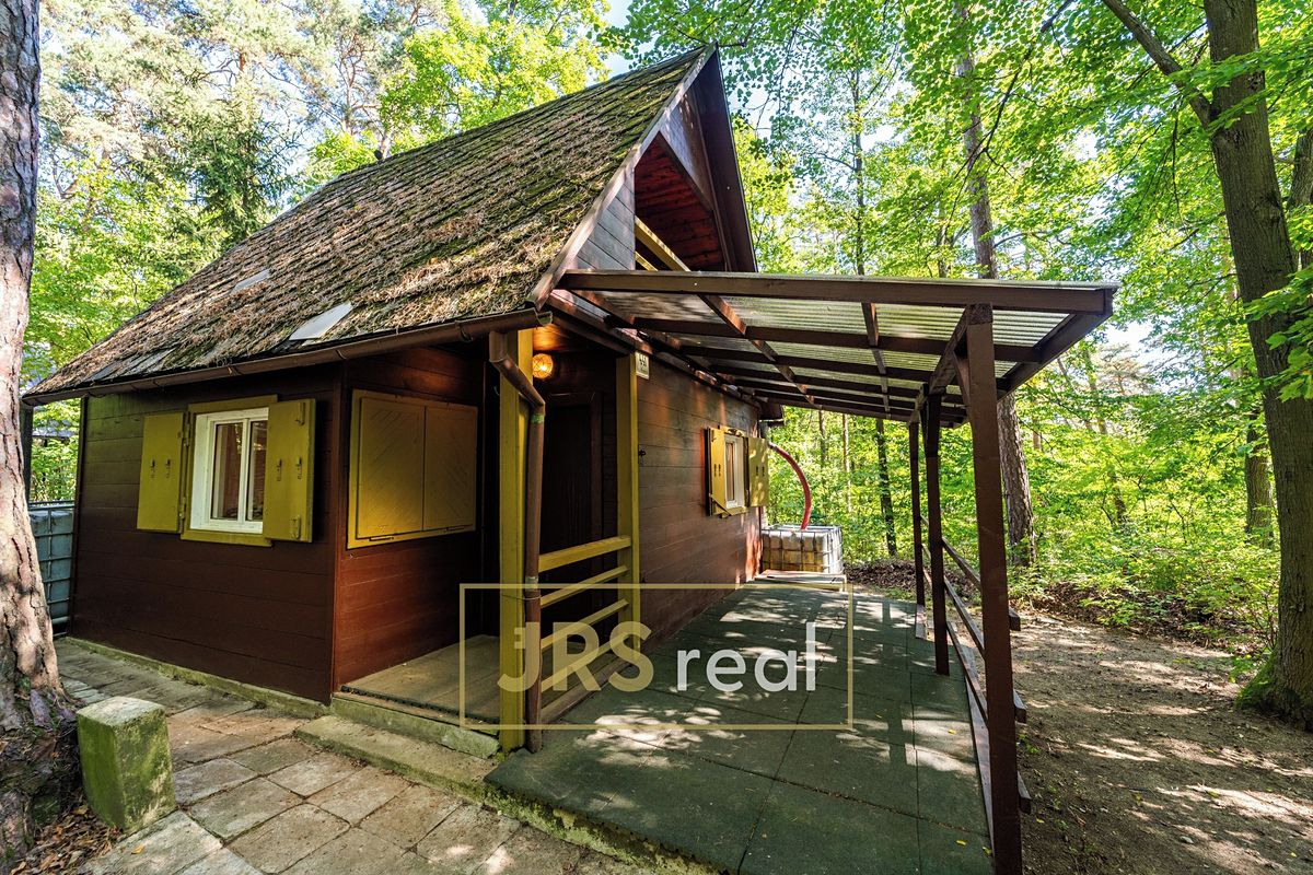 Prodej chaty 35 m², pozemek 1 m² – fotografie 2