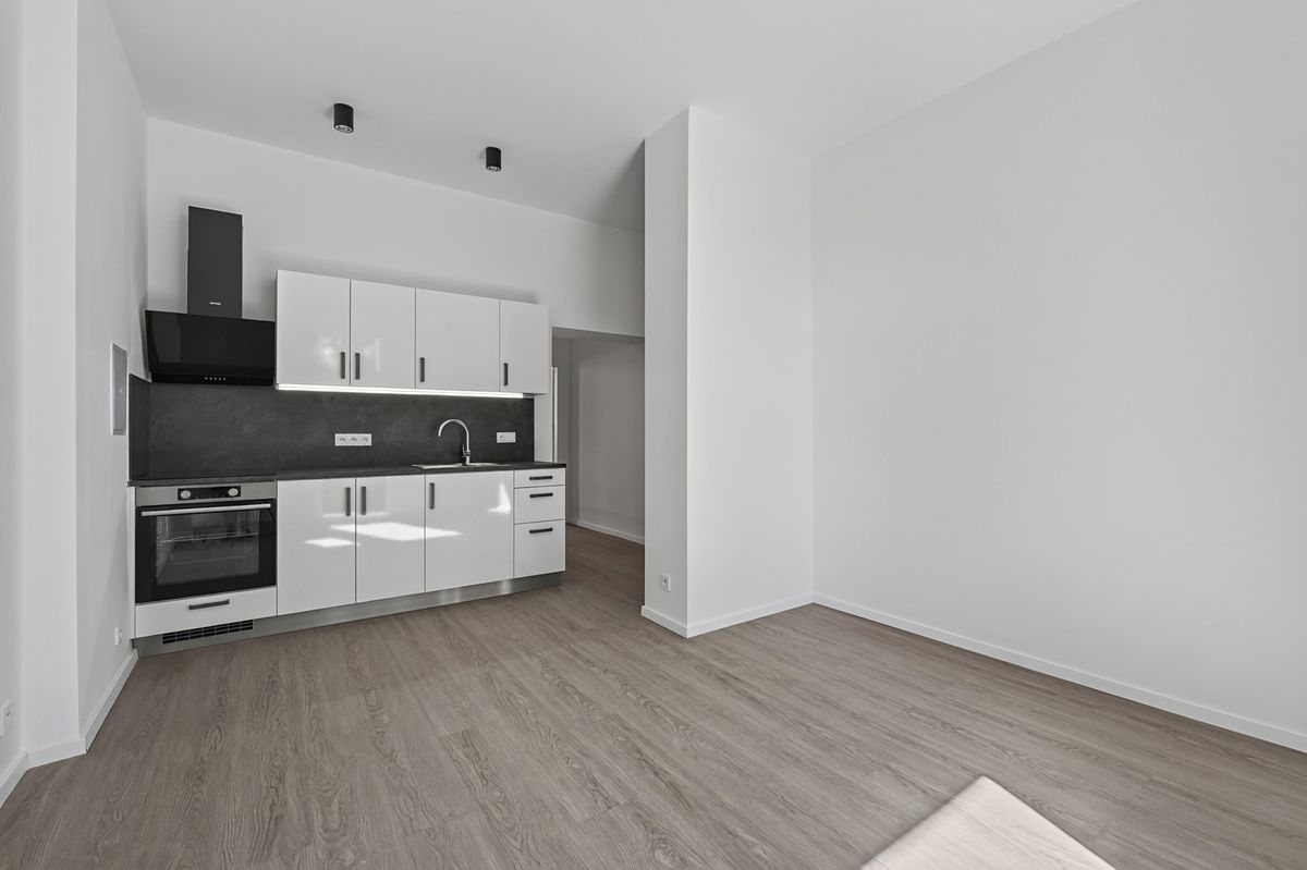Pronájem bytu 2+kk 50 m² – fotografie 3