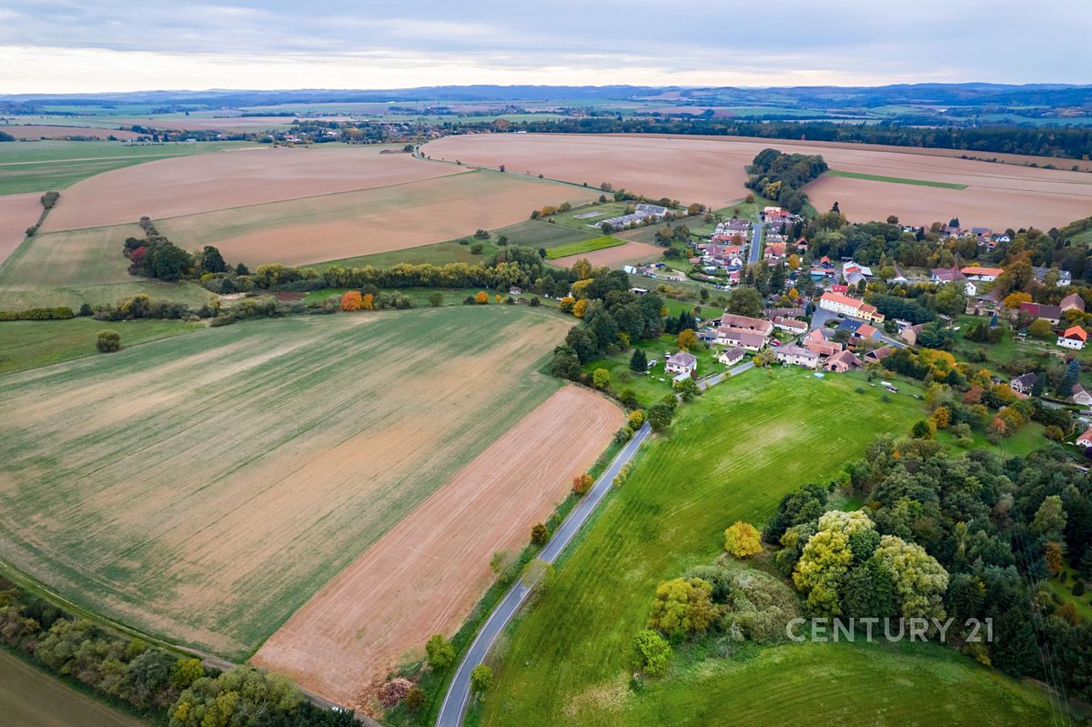 Prodej stavebního pozemku 1738 m² – fotografie 4