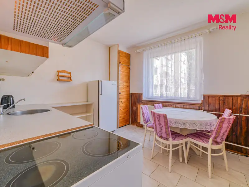 Prodej bytu 2+1 65 m², Toužim – náhled fotky 2