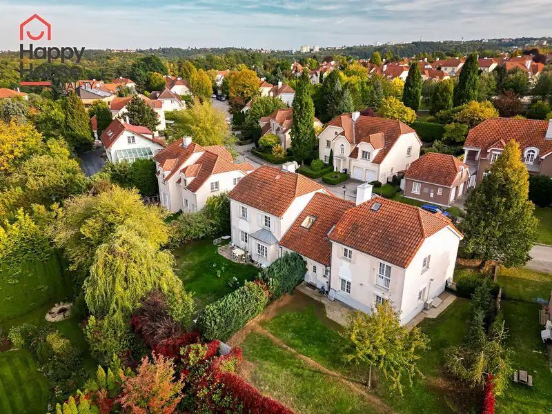 Pronájem rodinného domu 120 m², pozemek 536 m², Praha – náhled fotky 2