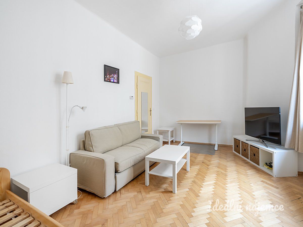 Pronájem bytu 2+kk 37 m² – fotografie 2