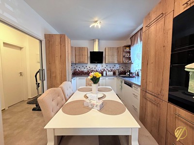 Квартира 3+kk в оренду, 71 м² (2 з 15)