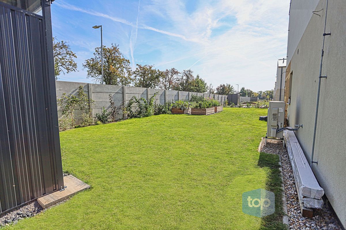Prodej rodinného domu 97 m², pozemek 335 m² – fotografie 3