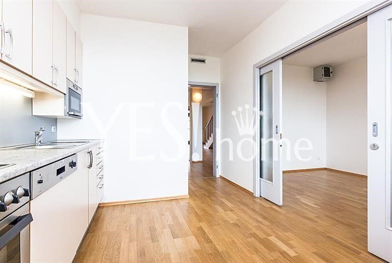 Pronájem kanceláře 168 m² – fotografie 5