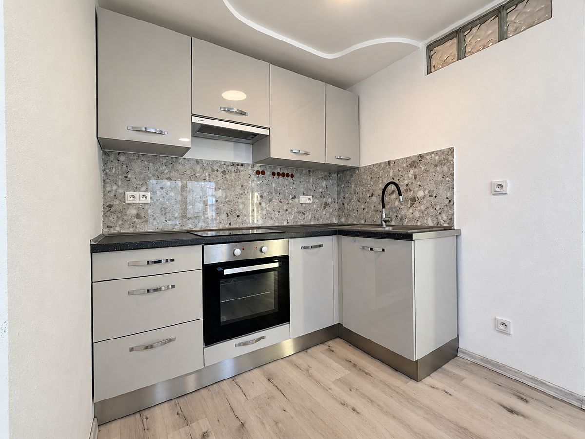 Pronájem bytu 2+1 57 m²