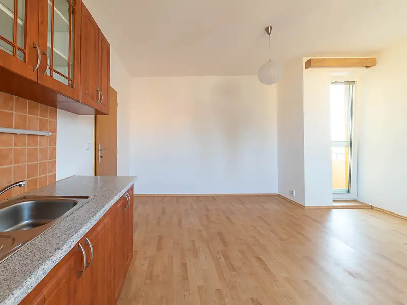 Pronájem bytu 1+kk 30 m², Fryšták – náhled fotky 3
