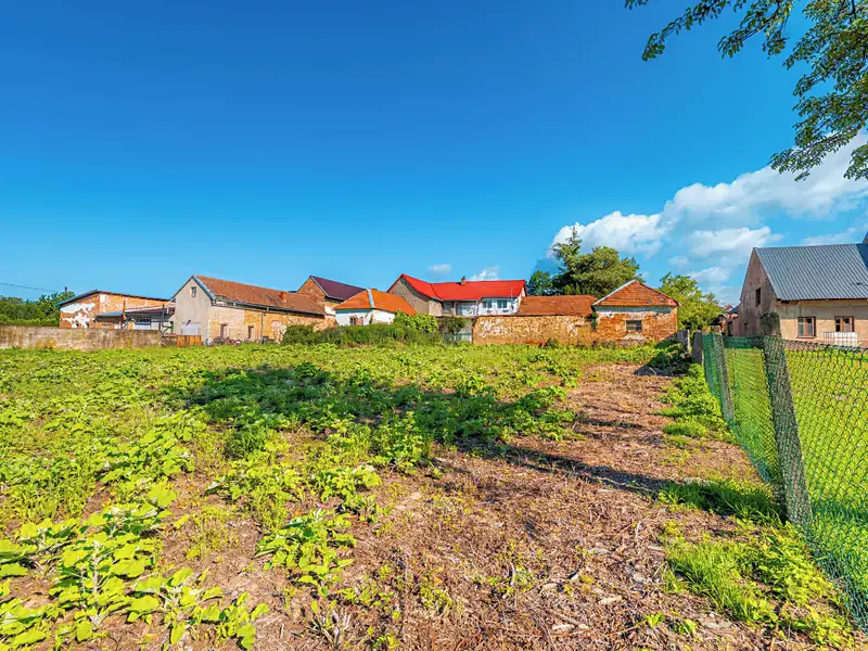 Prodej stavebního pozemku 2053 m², Hranice – náhled fotky 2