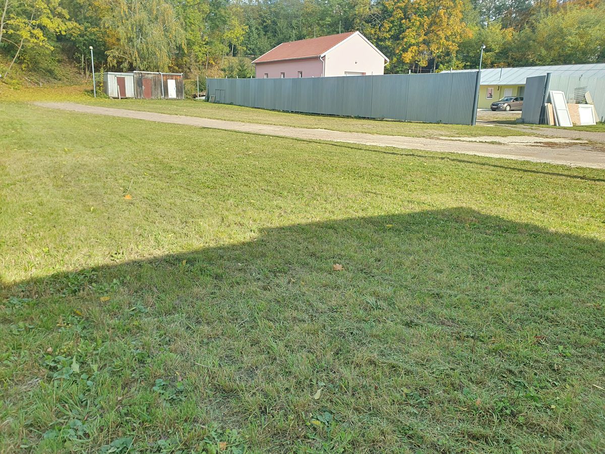 Pronájem komerčního pozemku 450 m², Bílovice nad Svitavou – fotka 1 z 3
