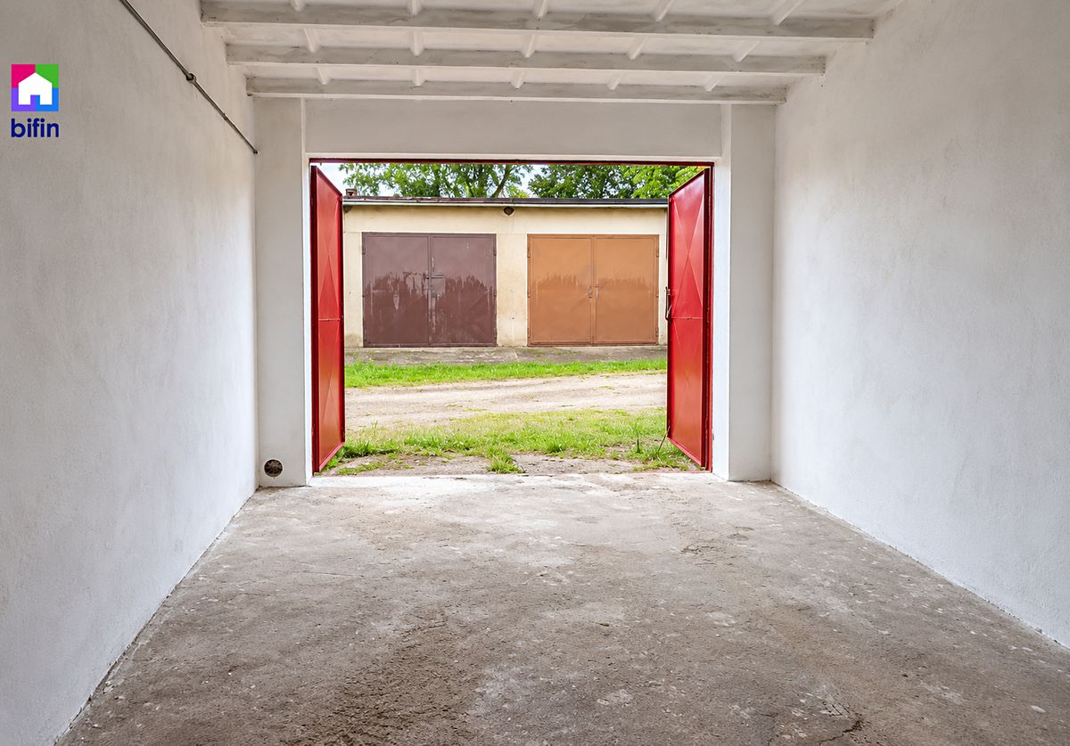Prodej garáže 19 m² – fotografie 3