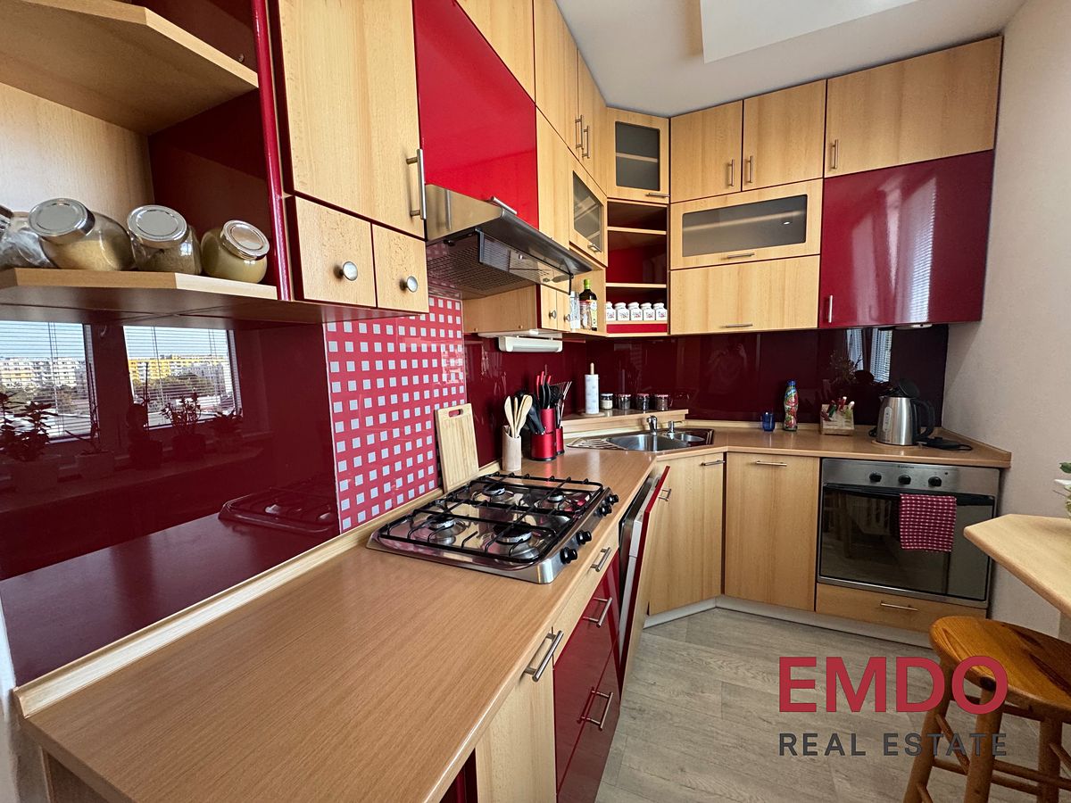 Pronájem bytu 2+1 66 m² – fotografie 2