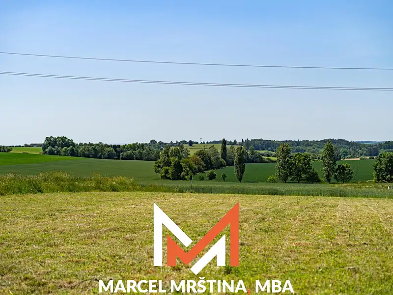 Prodej stavebního pozemku 1771 m², Chvalkovice – náhled fotky 1
