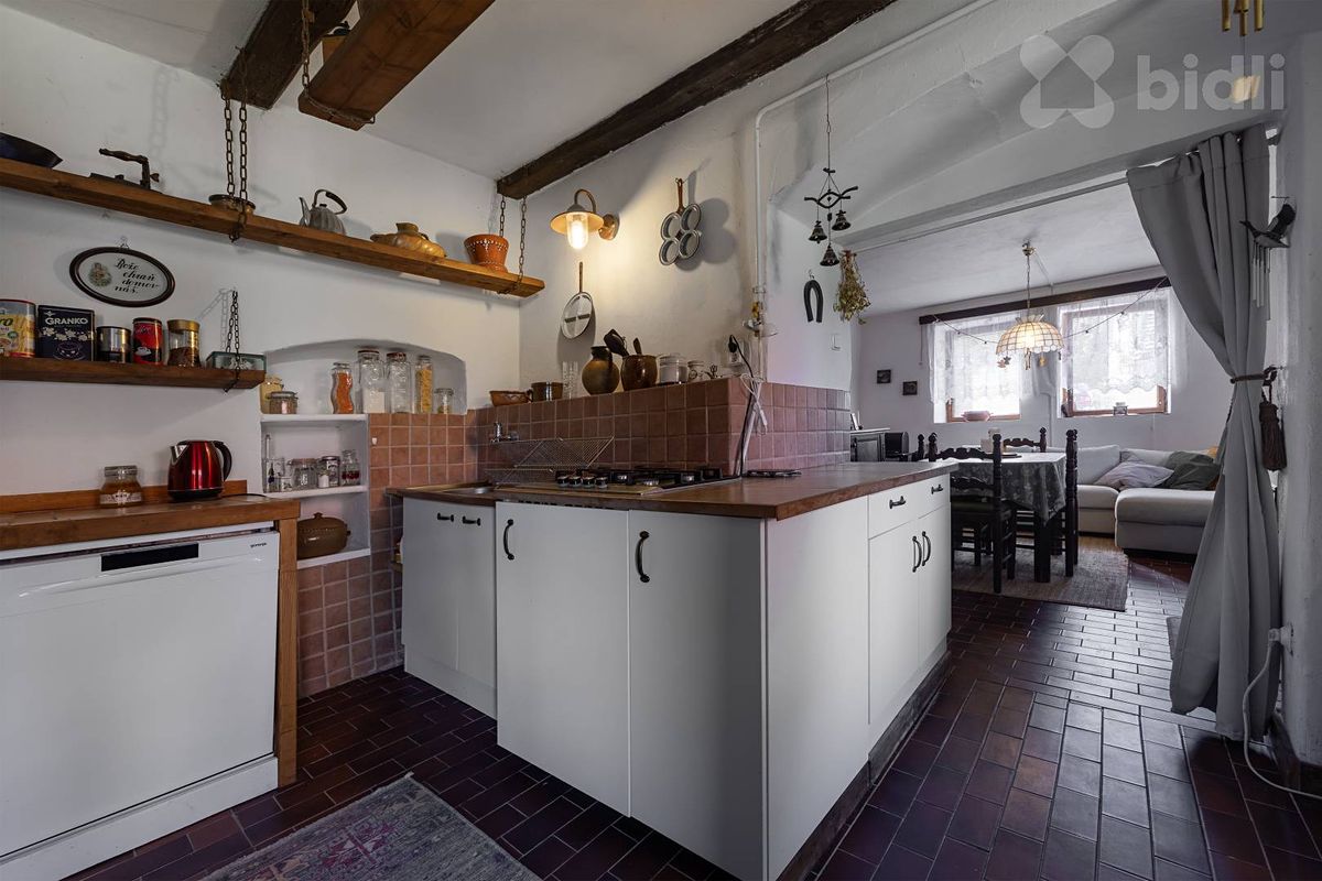Prodej rodinného domu 130 m², pozemek 512 m² – fotografie 5