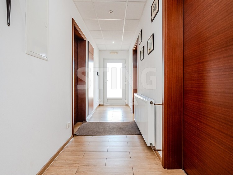 Prodej komerčního prostoru, 156 m² (14 z 28)