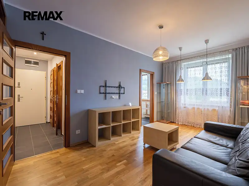 Pronájem bytu 3+1 63 m², Vsetín – náhled fotky 2