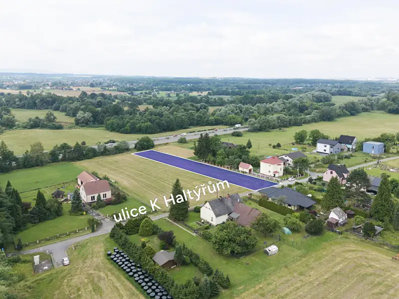 Prodej stavebního pozemku 2530 m², Šenov – náhled fotky 1