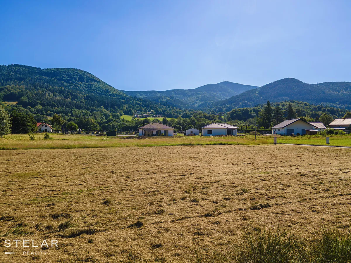 Prodej stavebního pozemku 1552 m²