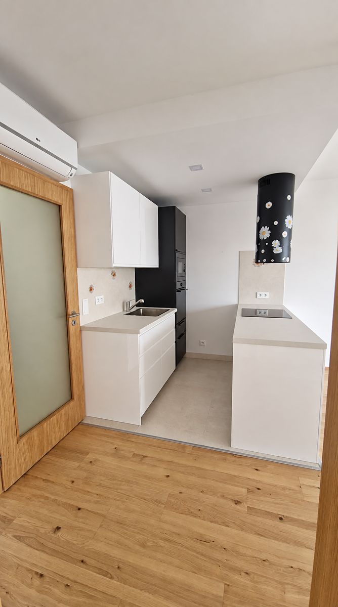 Pronájem bytu 2+kk 55 m² – fotografie 3