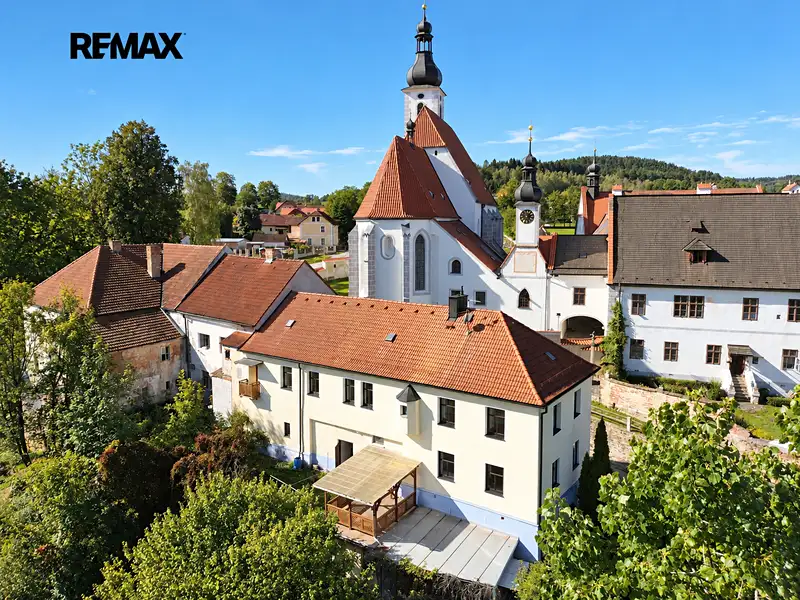 Prodej rodinného domu 200 m², pozemek 910 m², Kájov – náhled fotky 1