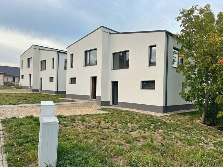 Prodej domu, 125 m² (1 z 11)
