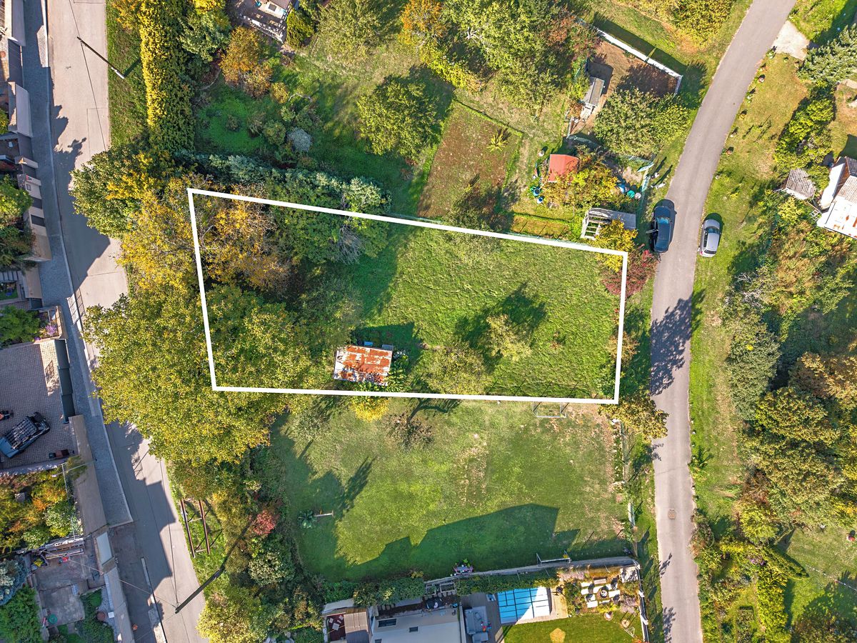 Prodej stavebního pozemku 758 m² – fotografie 3