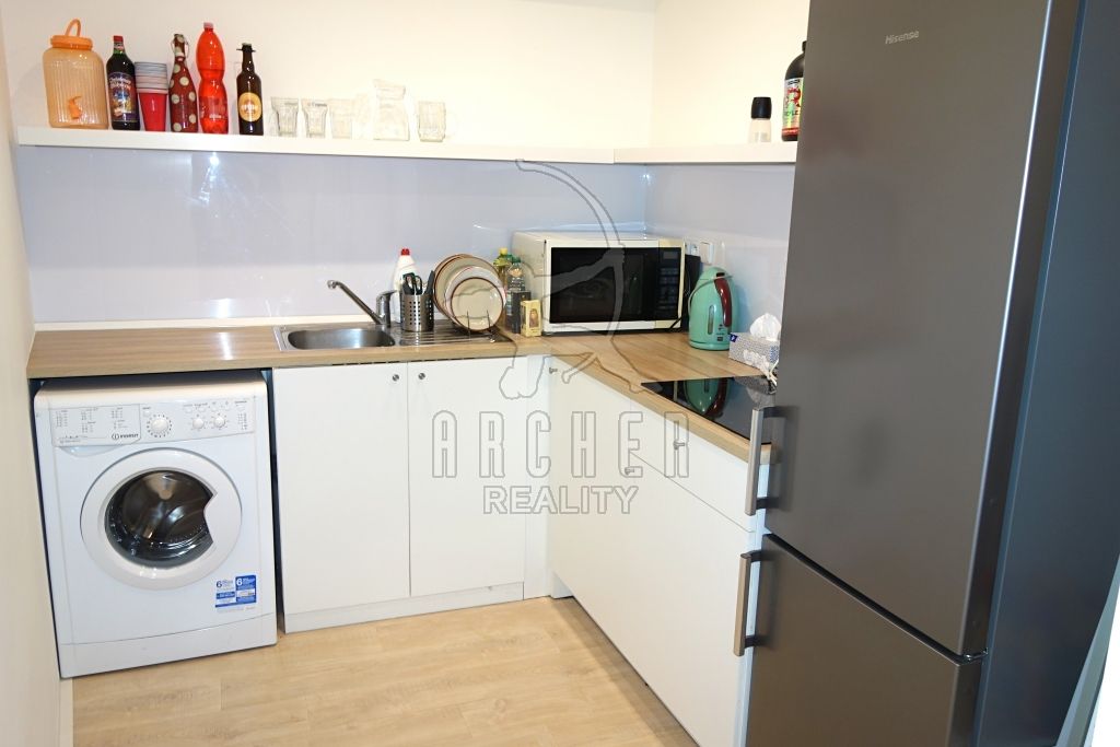 Prodej komerční nemovitosti 49 m² – fotografie 2