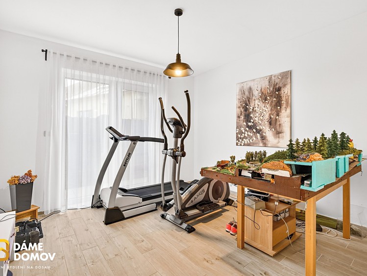 Prodej domu, 225 m² (17 z 37)
