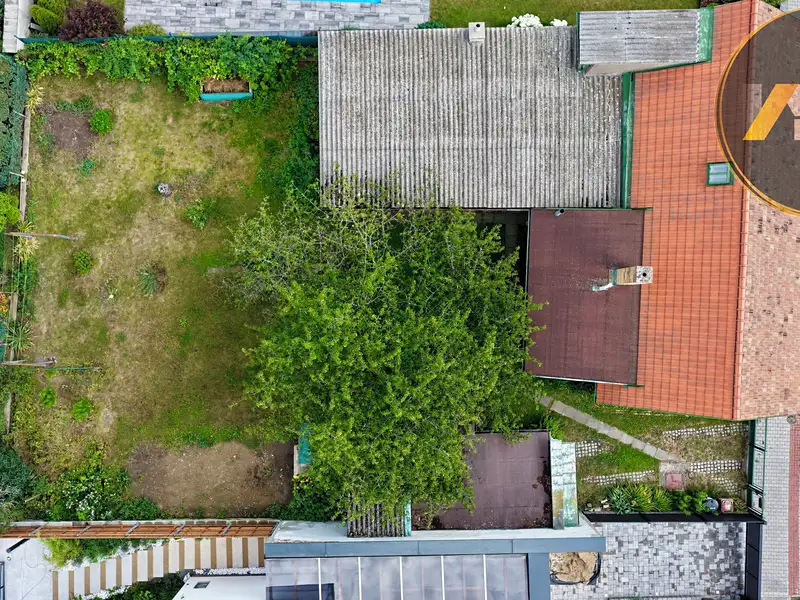 Prodej rodinného domu 110 m², pozemek 528 m², Praha – náhled fotky 2