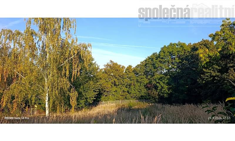 Prodej stavebního pozemku 1014 m² – fotografie 2