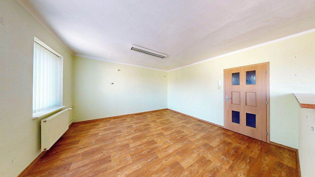 Pronájem obchodního prostoru 20 m² – fotografie 2