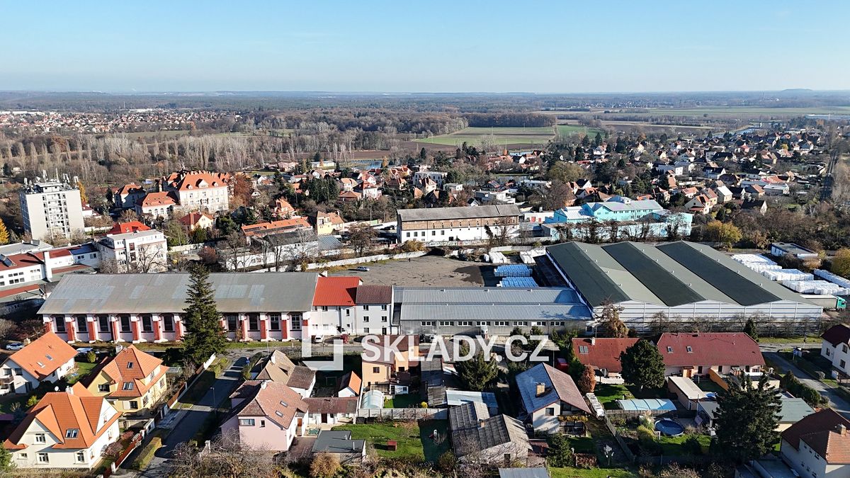 Pronájem skladového prostoru 1099 m² – fotografie 2