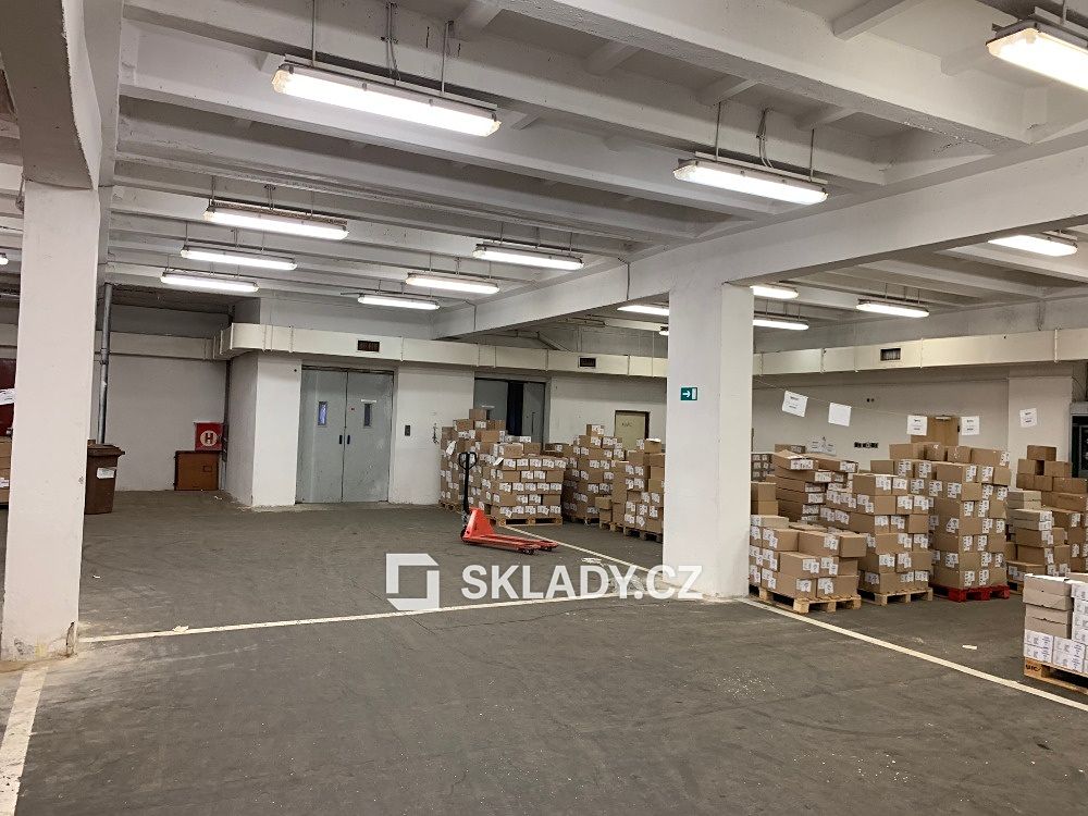 Pronájem skladového prostoru 2800 m² – fotografie 2