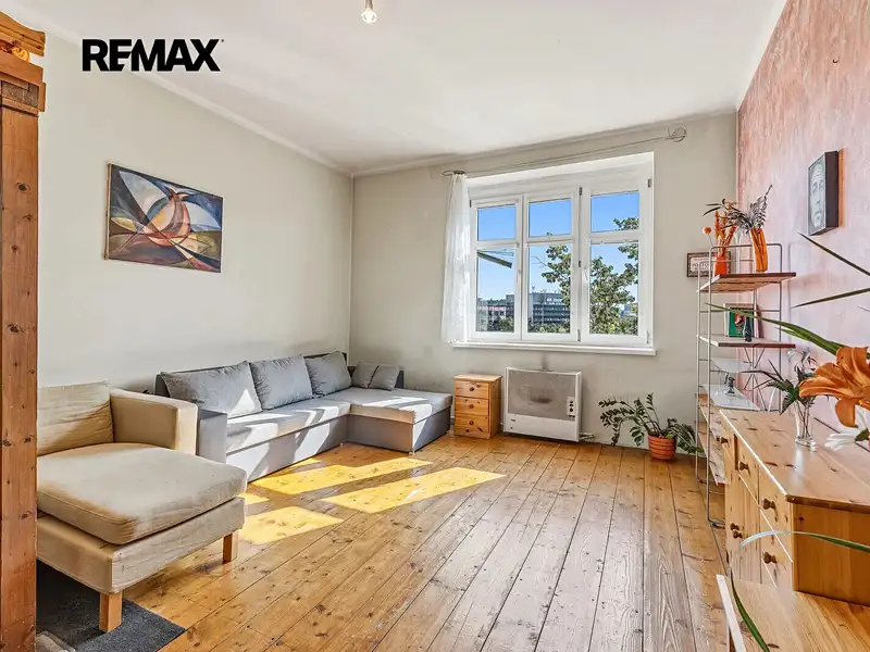 Prodej bytu 1+kk 34 m², Praha – náhled fotky 2