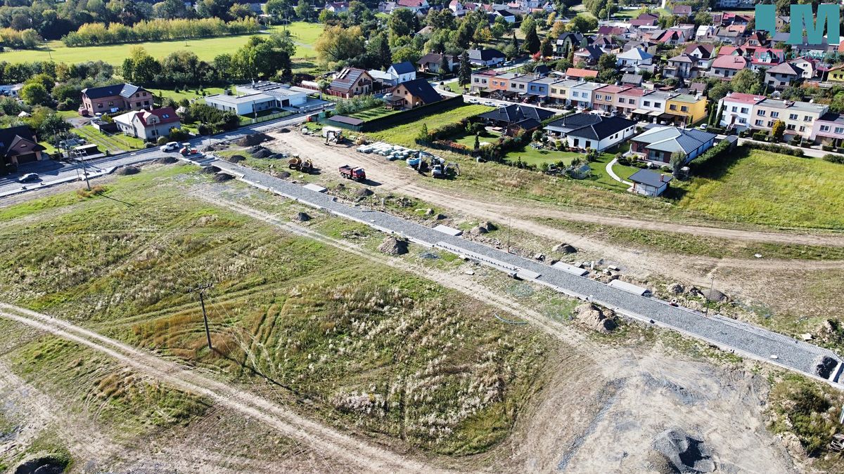 Prodej stavebního pozemku 709 m² – fotografie 2