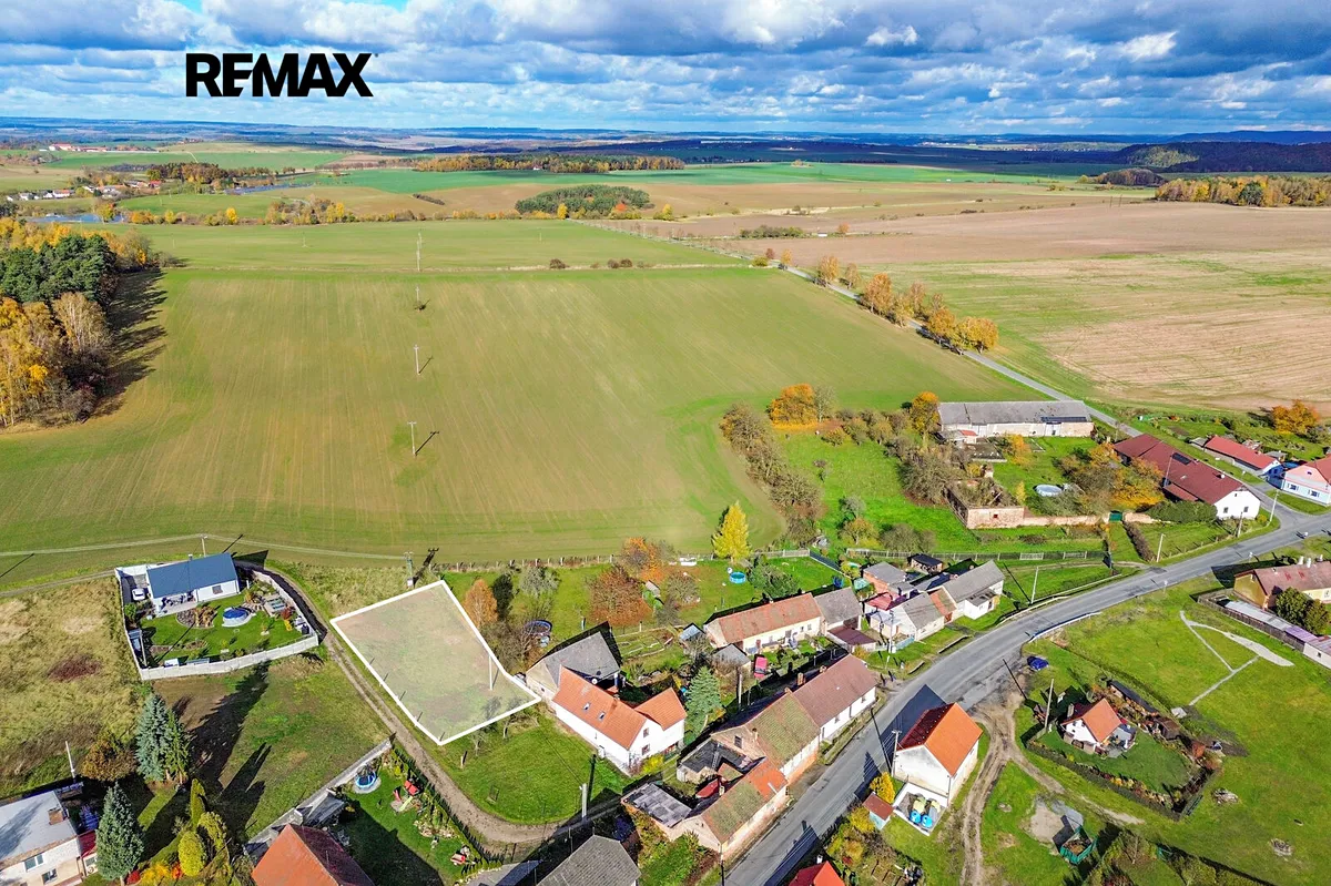 Prodej stavebního pozemku 757 m²