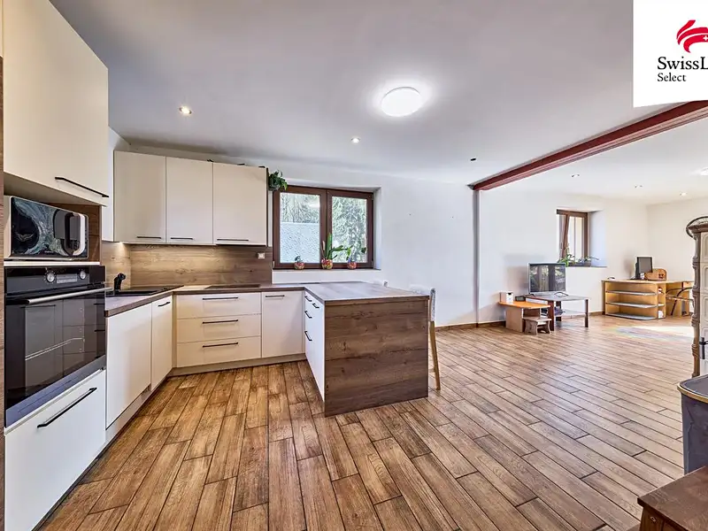 Prodej rodinného domu 188 m², pozemek 2850 m², Zlatá Olešnice – náhled fotky 2