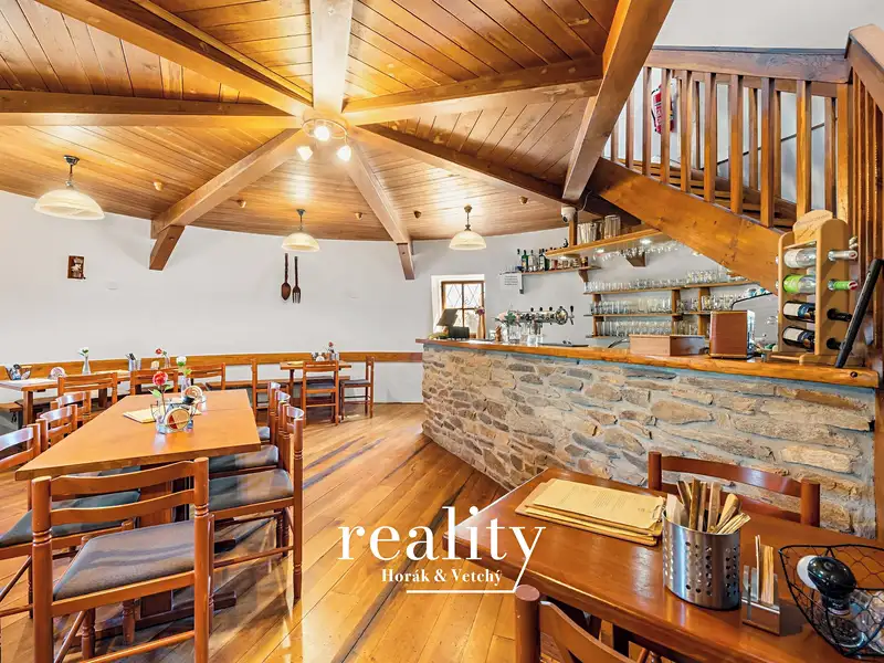 Prodej restaurace 450 m², Lesná – náhled fotky 2