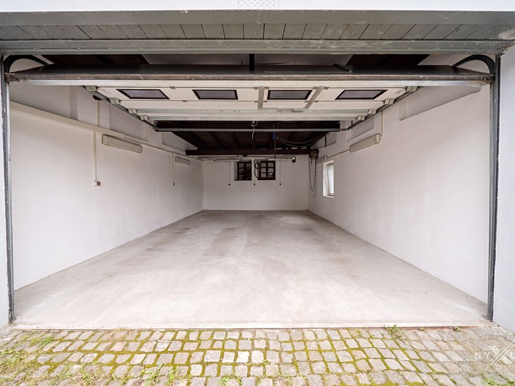 Комерційне приміщення на продаж, 932 м² (38 з 41)