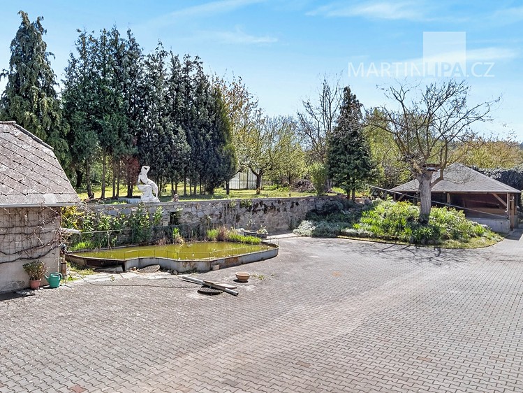 Prodej domu, 326 m² (70 z 92)