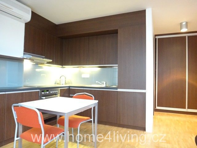Pronájem bytu 2+kk 48 m²
