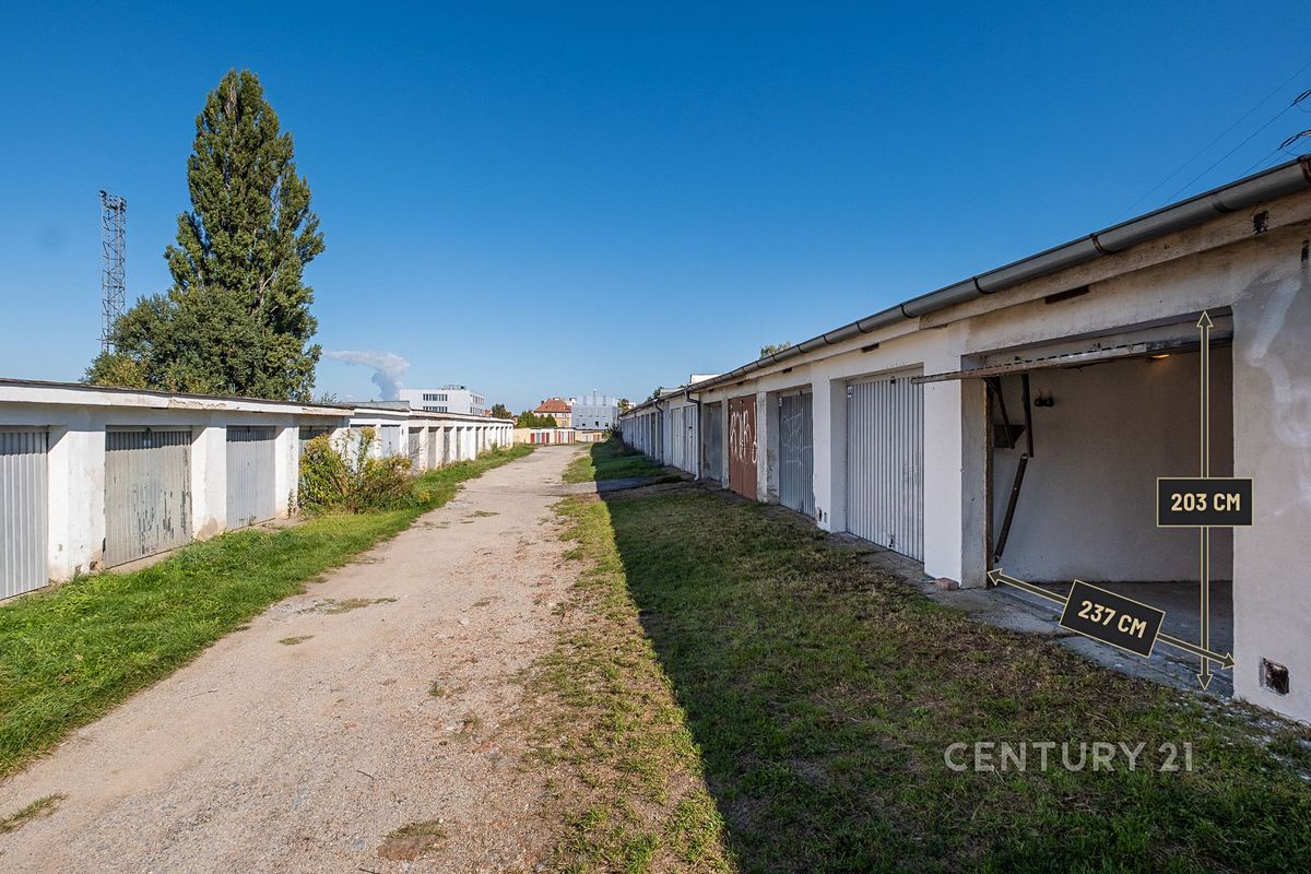 Prodej garáže 18 m² – fotografie 3
